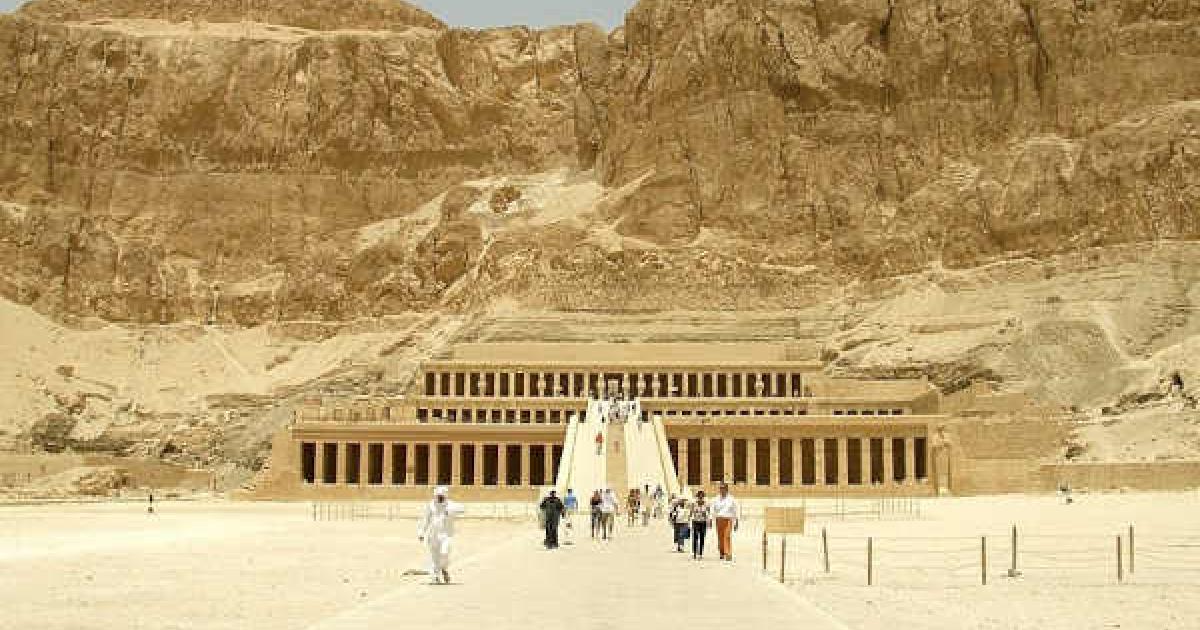 Archaeologists Find 11 Sealed Middle Kingdom Burials in Luxor, Egypt